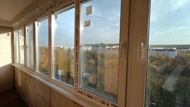 Остекление балконов ,лоджий.Окна -REHAU. Остекление балконов ,лоджий.Окна -REHAU.