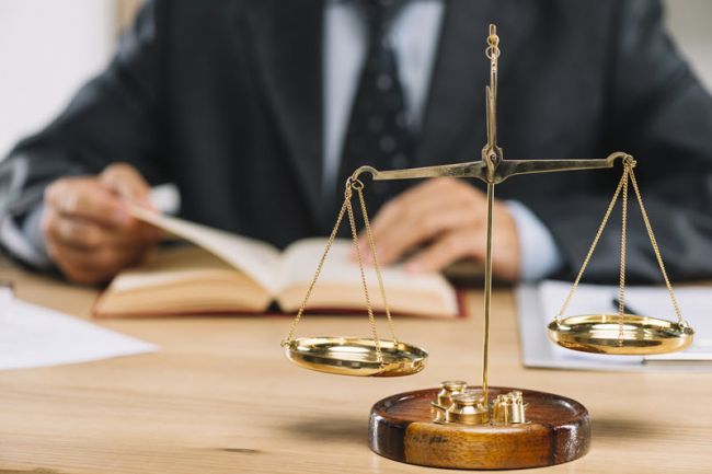 Адвокат Адвокат