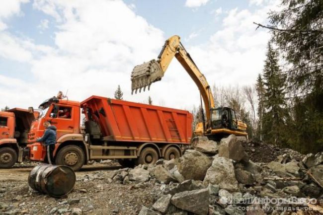 Услуги самосвала 20 кубов, Аренда самосвала 25 т Услуги самосвала 20 кубов, Аренда самосвала 25 т