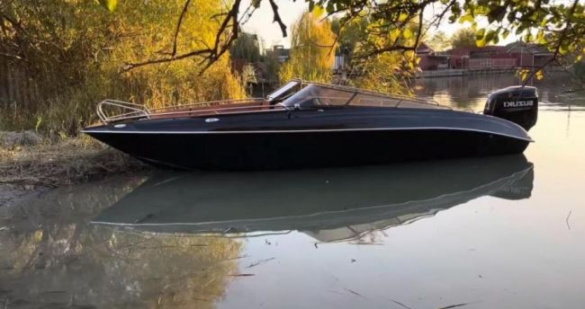 Лодка Касатка-700 спорт, пластик. Пр-во Россия Лодка Касатка-700 спорт, пластик. Пр-во Россия